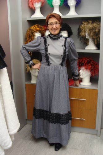 verhuur - carnaval - Historisch - 1900 dame grijs visgraat